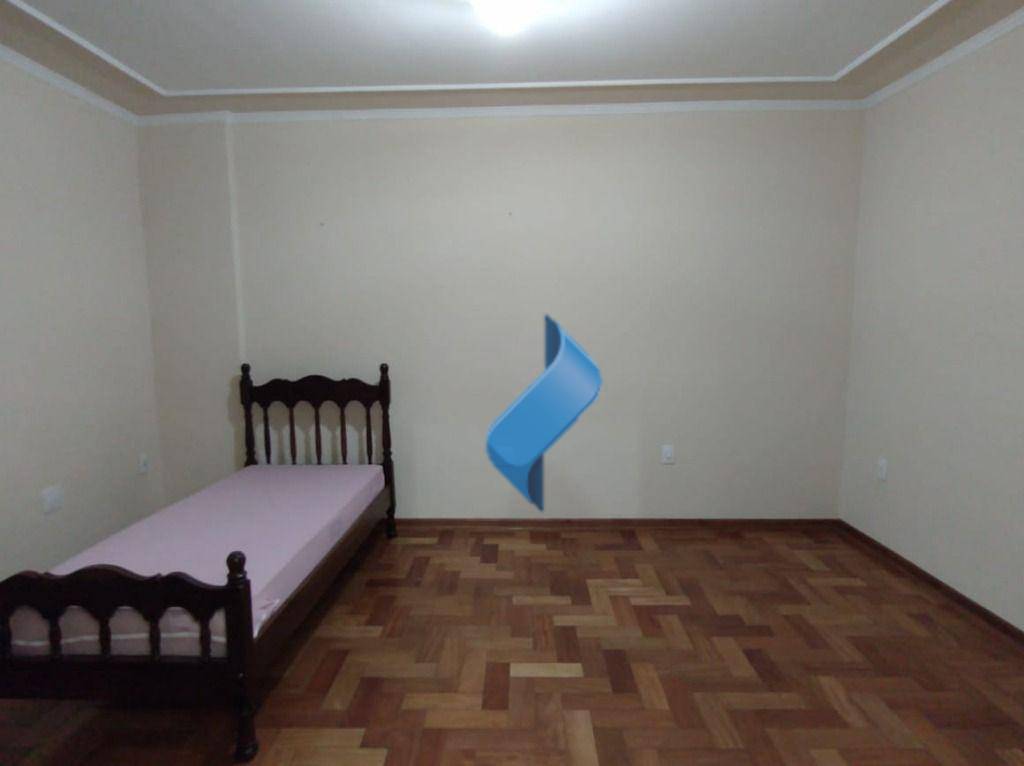 Casa à venda com 3 quartos, 250m² - Foto 10