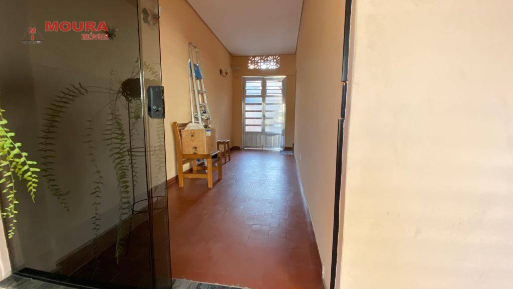 Casa à venda com 2 quartos, 127m² - Foto 2