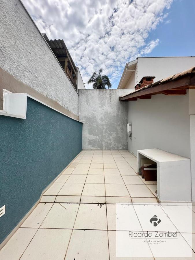 Casa de Condomínio à venda com 3 quartos, 300m² - Foto 18