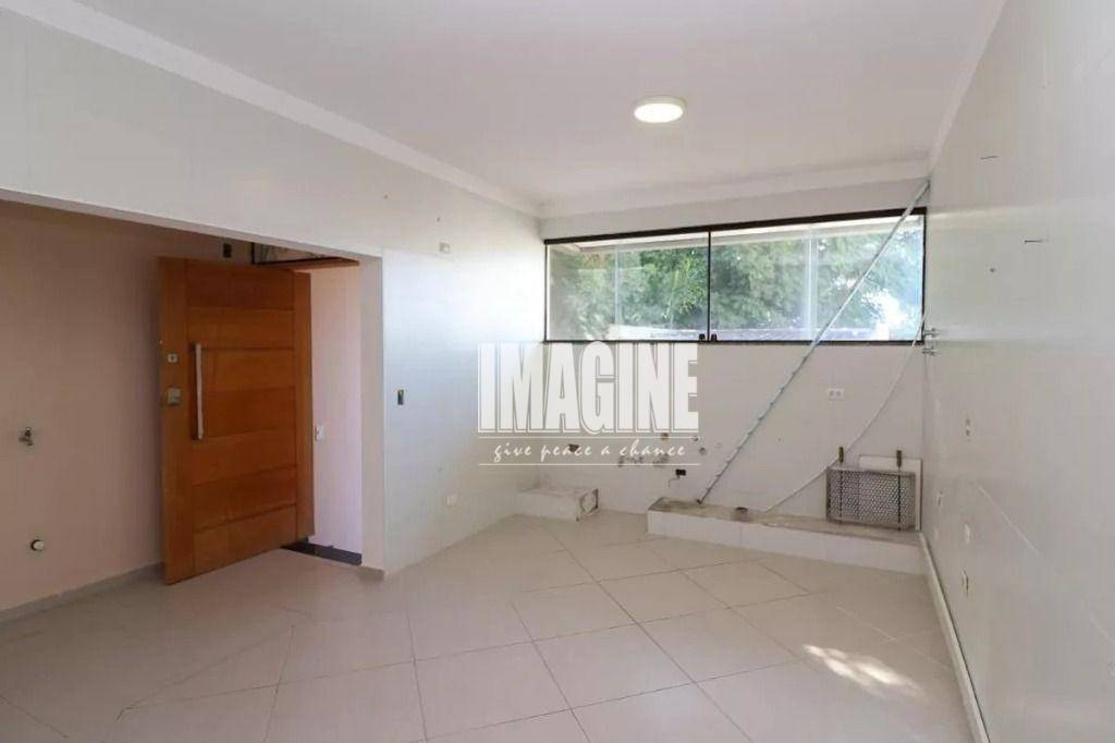 Sobrado à venda com 3 quartos, 350m² - Foto 4