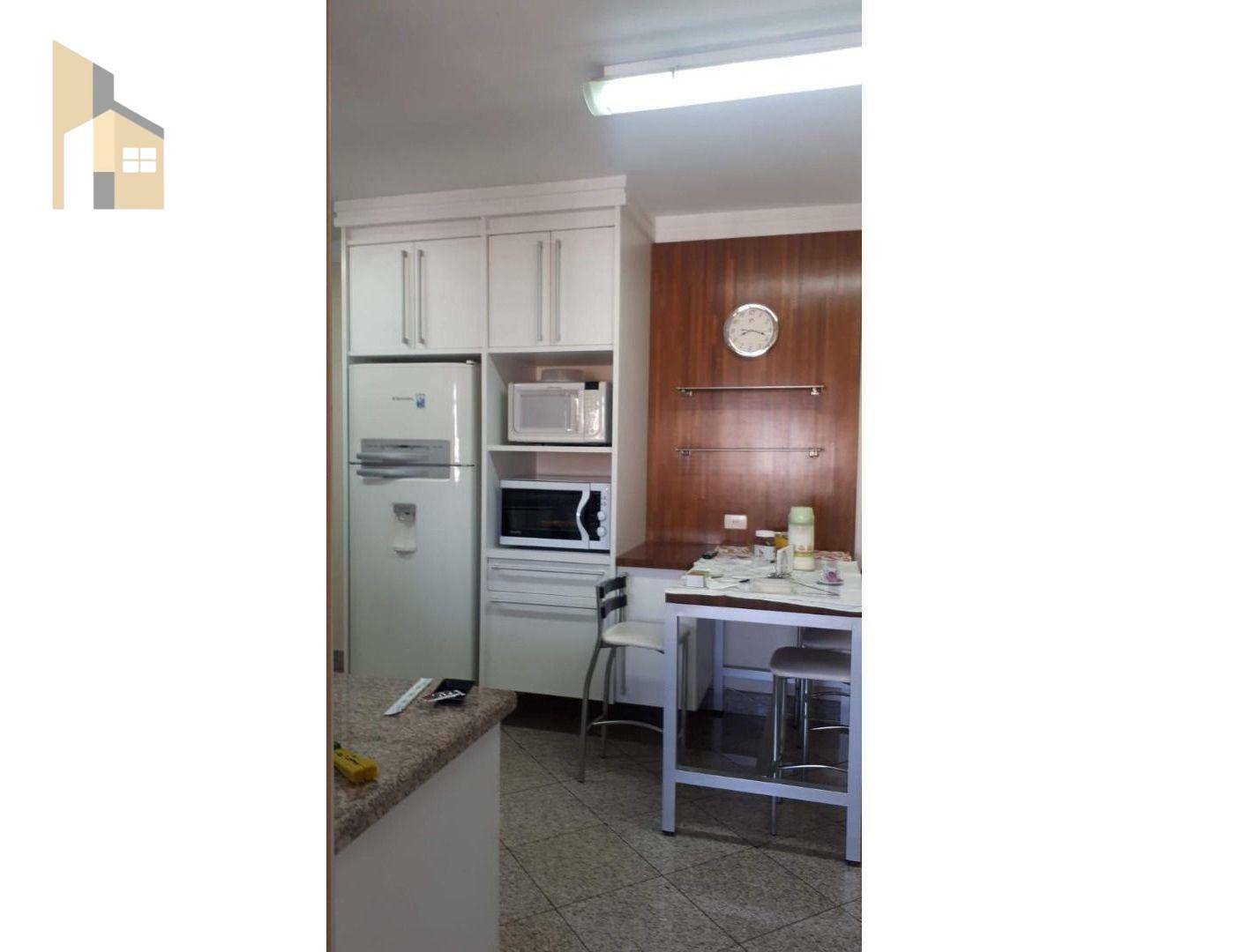 Apartamento à venda com 3 quartos, 210m² - Foto 16