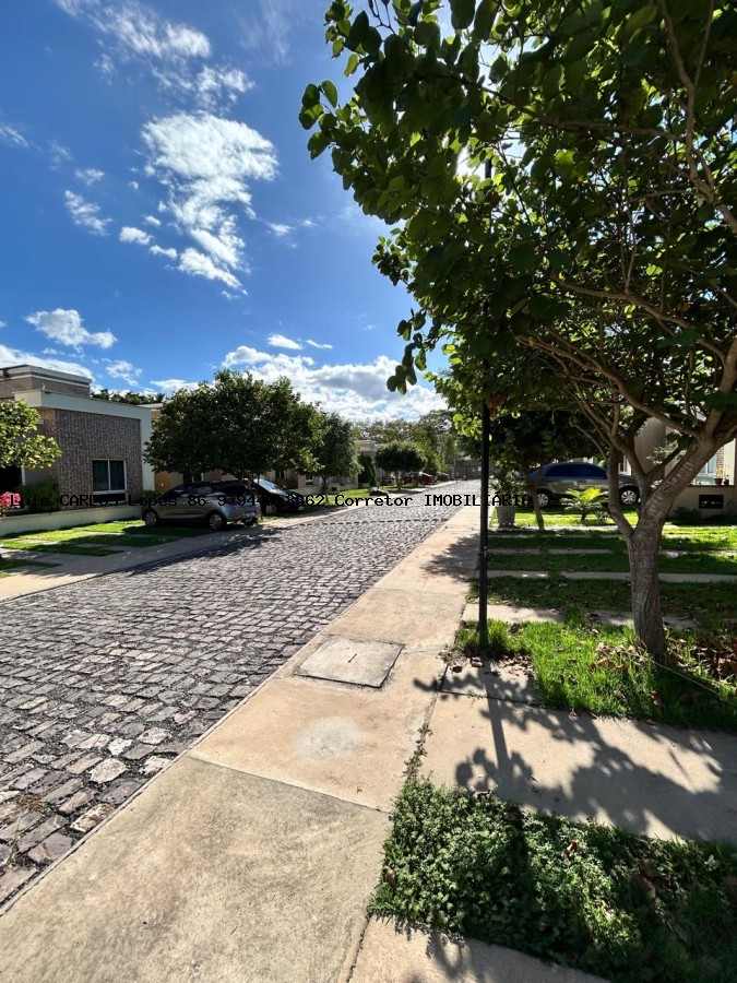 Casa à venda com 3 quartos, 67m² - Foto 3