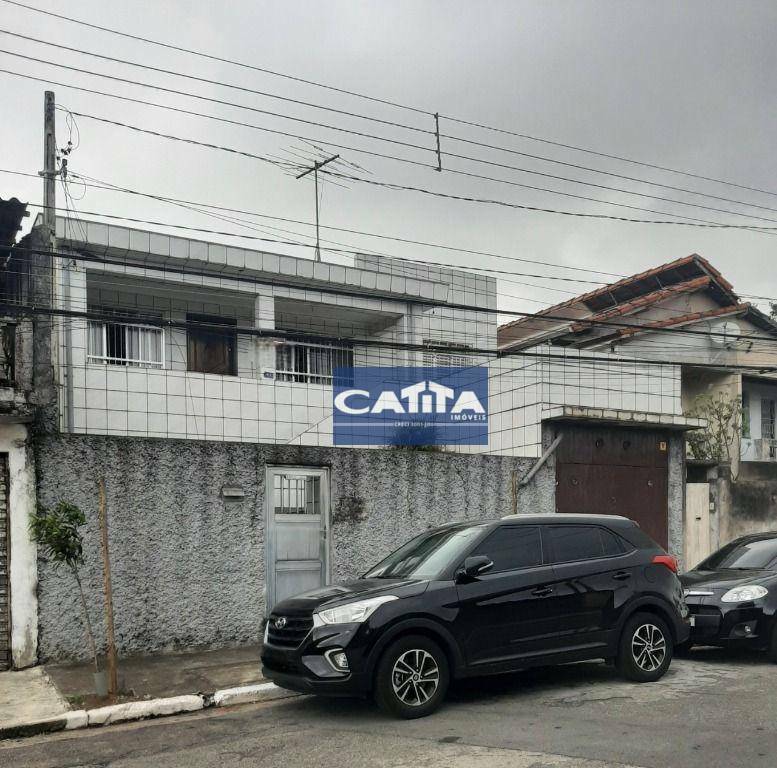 Casa à venda com 4 quartos, 210m² - Foto 2