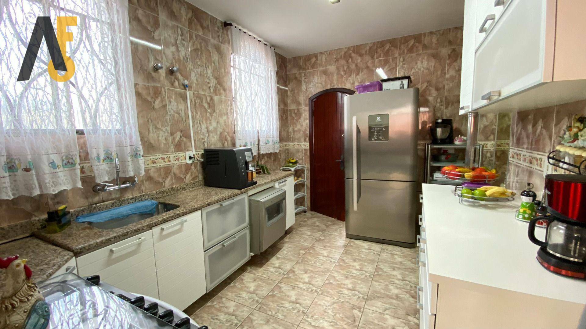 Casa de Condomínio à venda com 4 quartos, 351m² - Foto 32