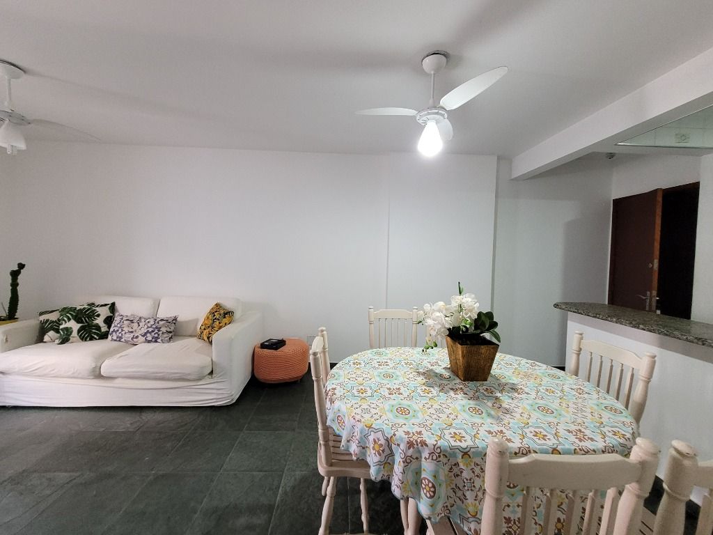 Apartamento à venda com 2 quartos, 72m² - Foto 3