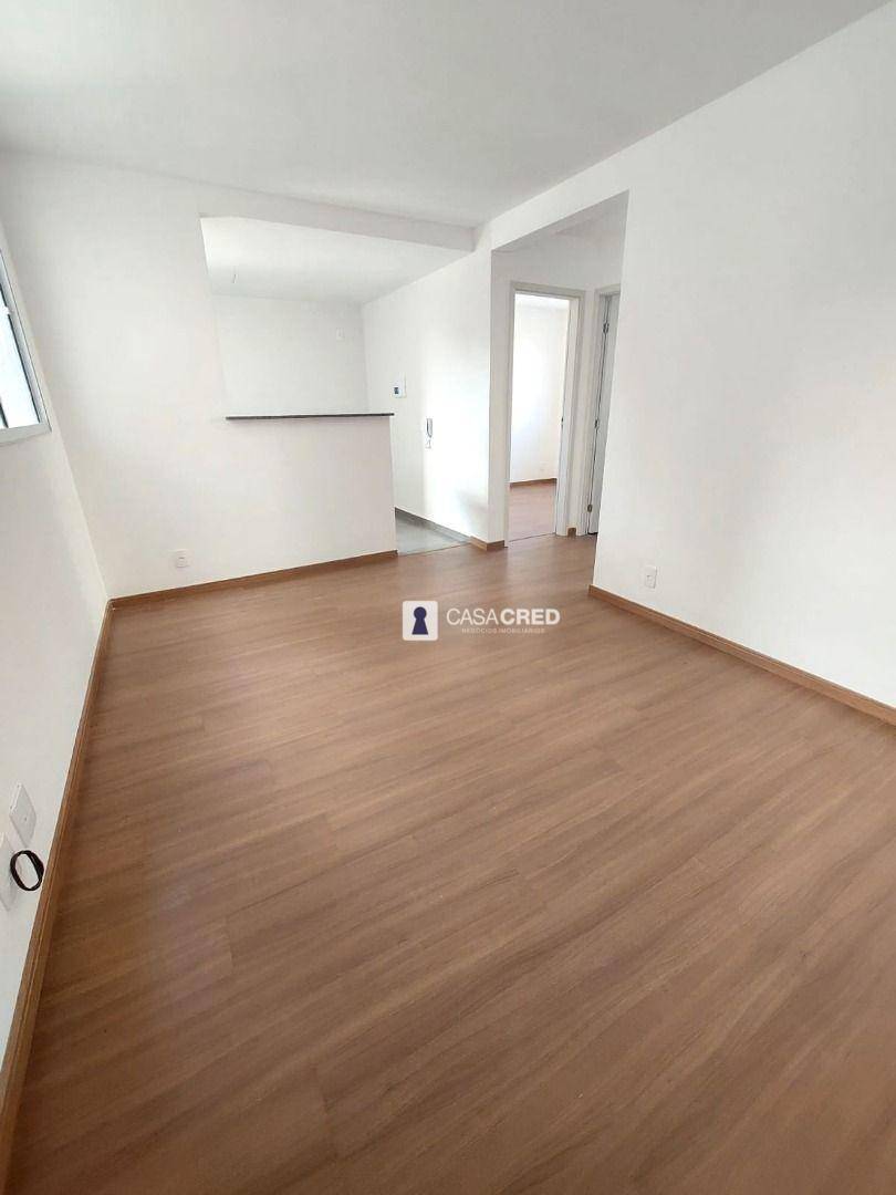 Apartamento para alugar com 2 quartos, 45m² - Foto 1