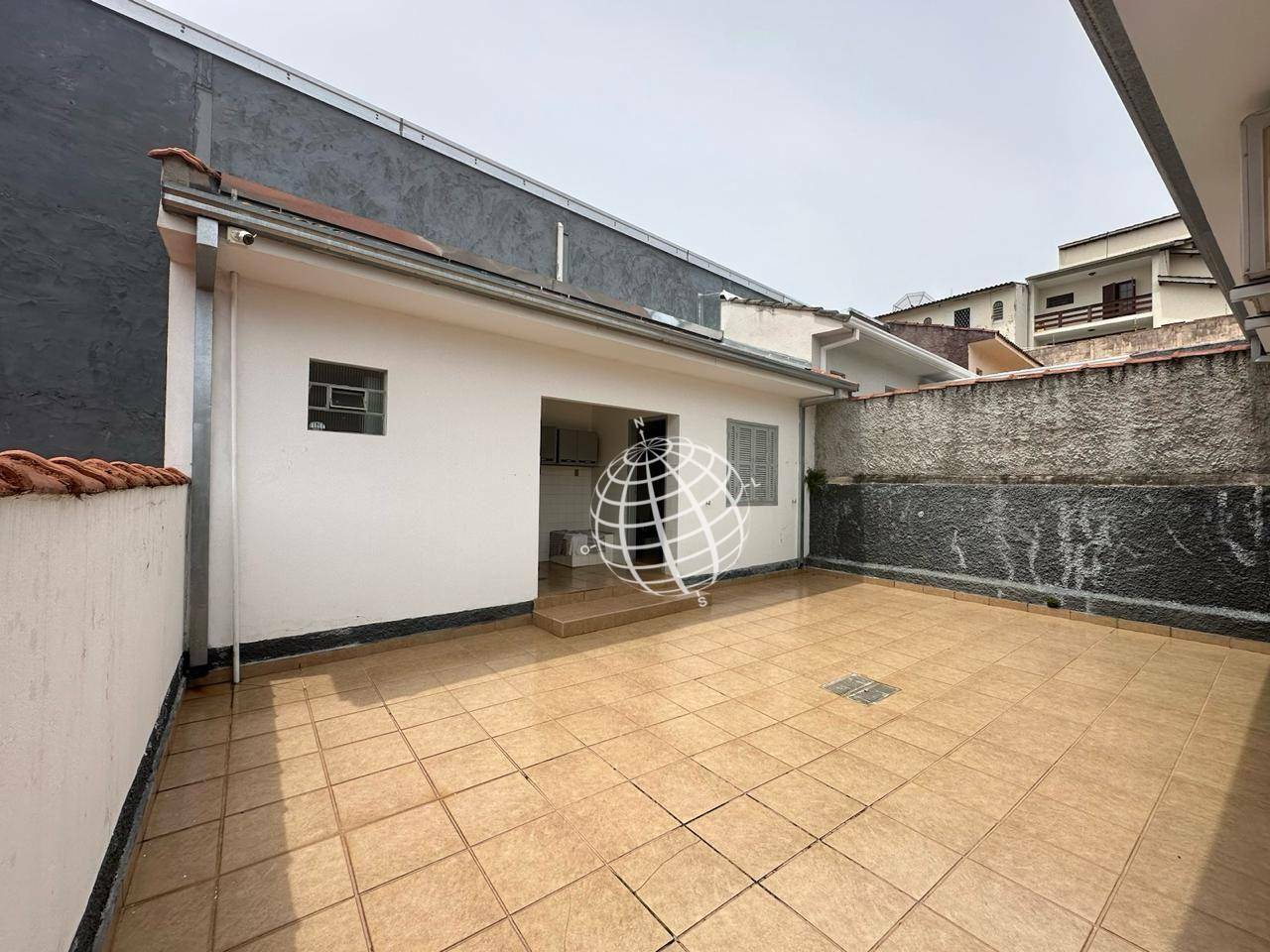 Casa à venda com 4 quartos, 156m² - Foto 9