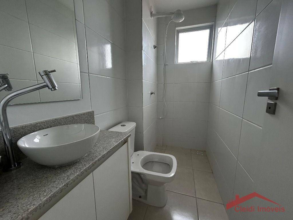 Apartamento para alugar com 2 quartos, 60m² - Foto 15