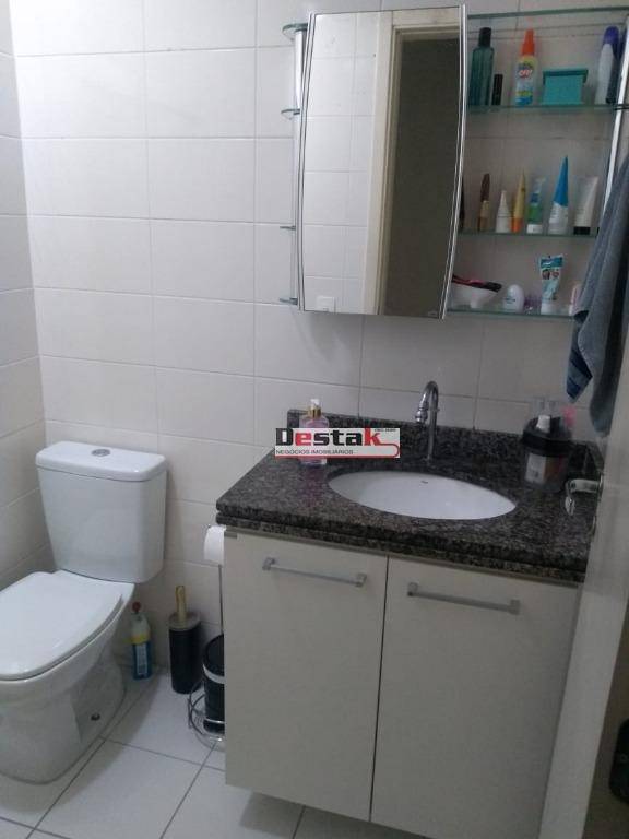 Apartamento à venda com 2 quartos, 53m² - Foto 15