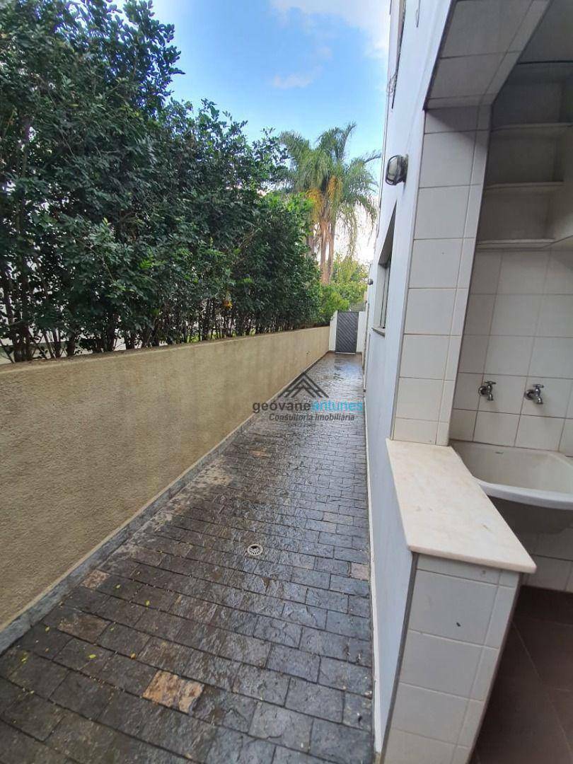 Sobrado à venda com 4 quartos, 681m² - Foto 25