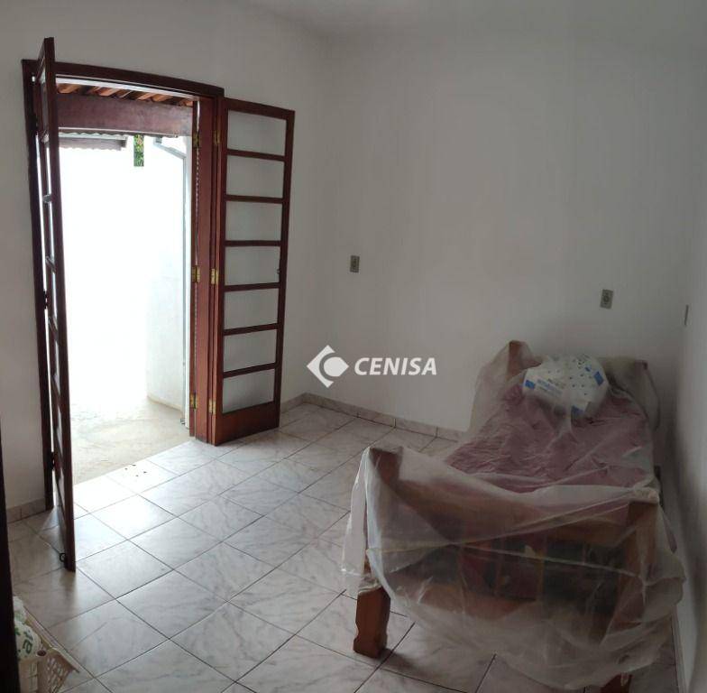 Casa à venda com 3 quartos, 178m² - Foto 9