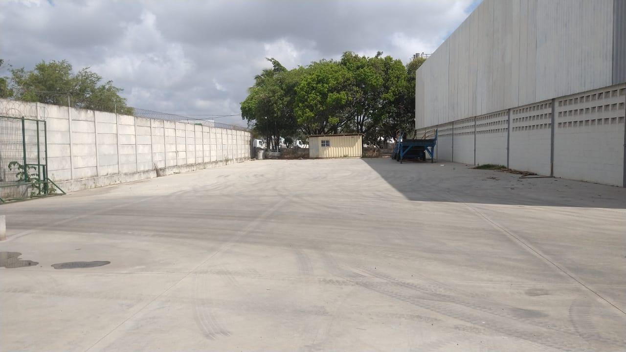 Depósito-Galpão-Armazém para alugar com 1 quarto, 10000m² - Foto 13