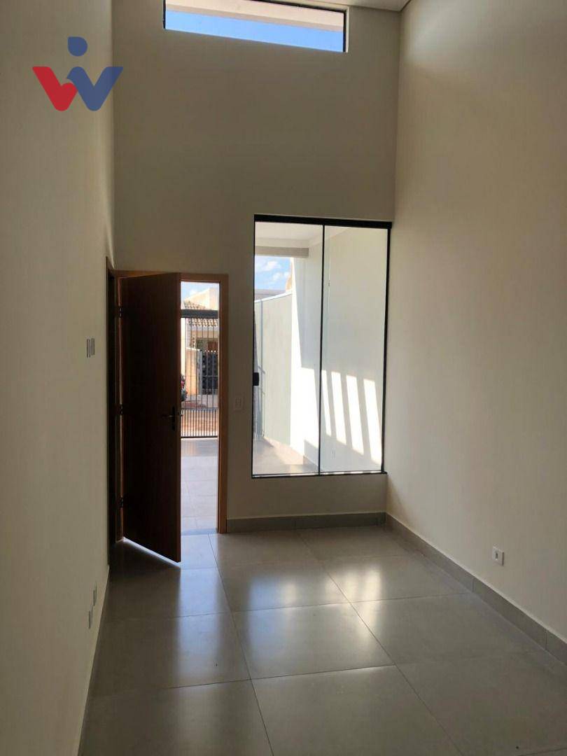 Casa à venda com 3 quartos, 83m² - Foto 4