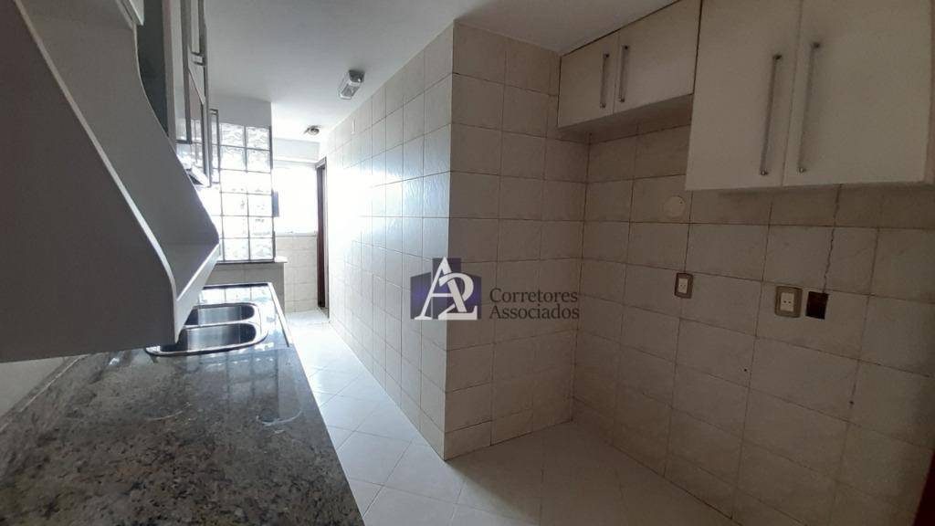 Apartamento à venda com 2 quartos, 75m² - Foto 30