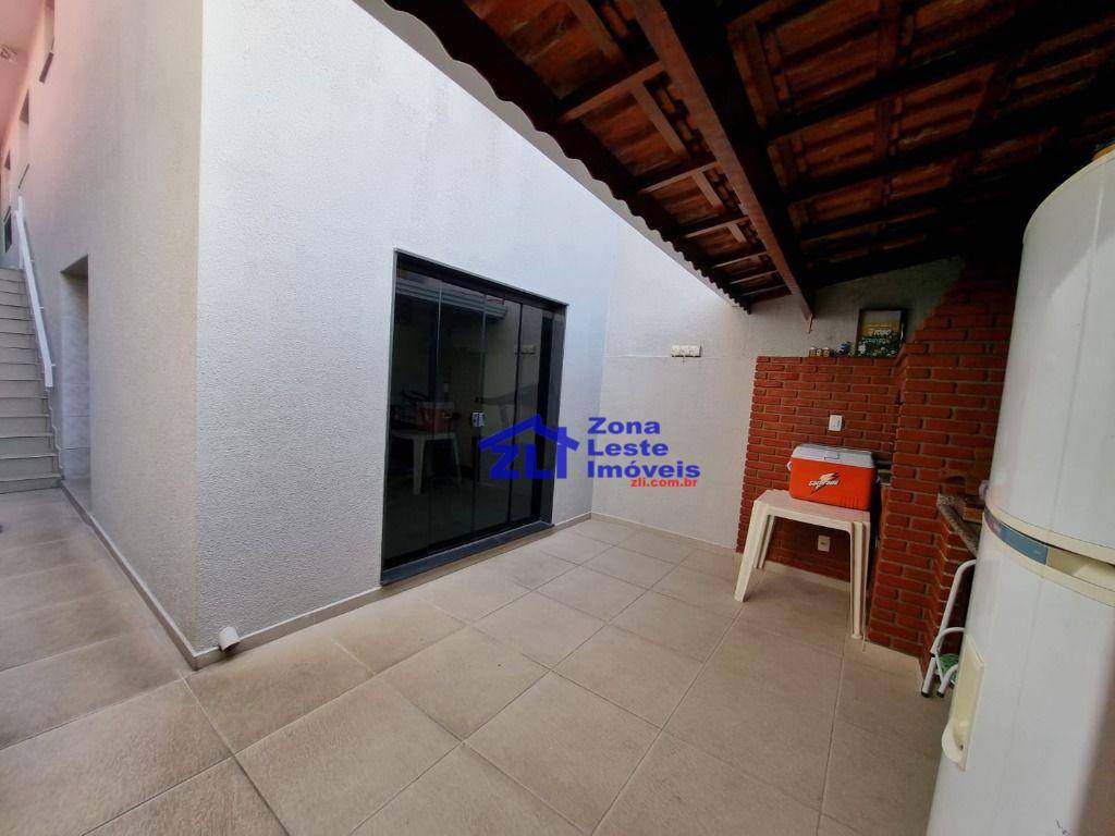 Casa à venda com 2 quartos, 100m² - Foto 3