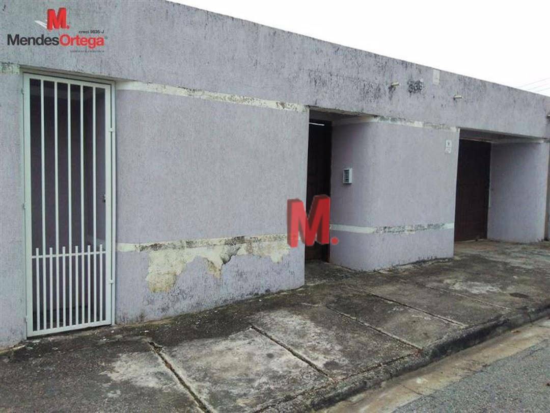 Casa à venda com 2 quartos, 196m² - Foto 1