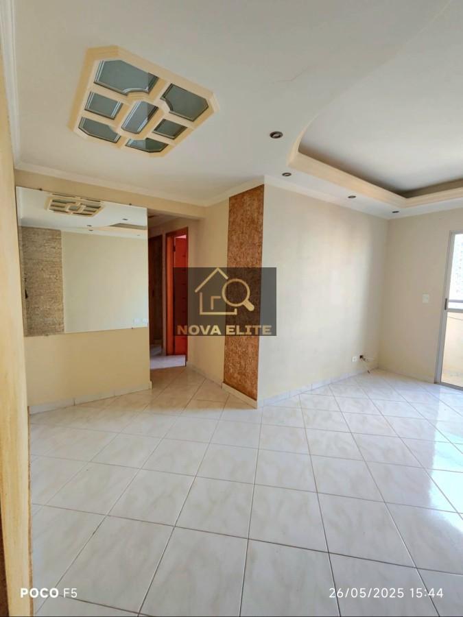 Apartamento à venda com 3 quartos, 63m² - Foto 2