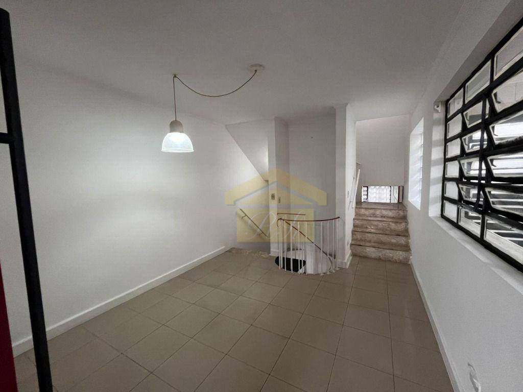 Sobrado para alugar com 3 quartos, 210m² - Foto 4