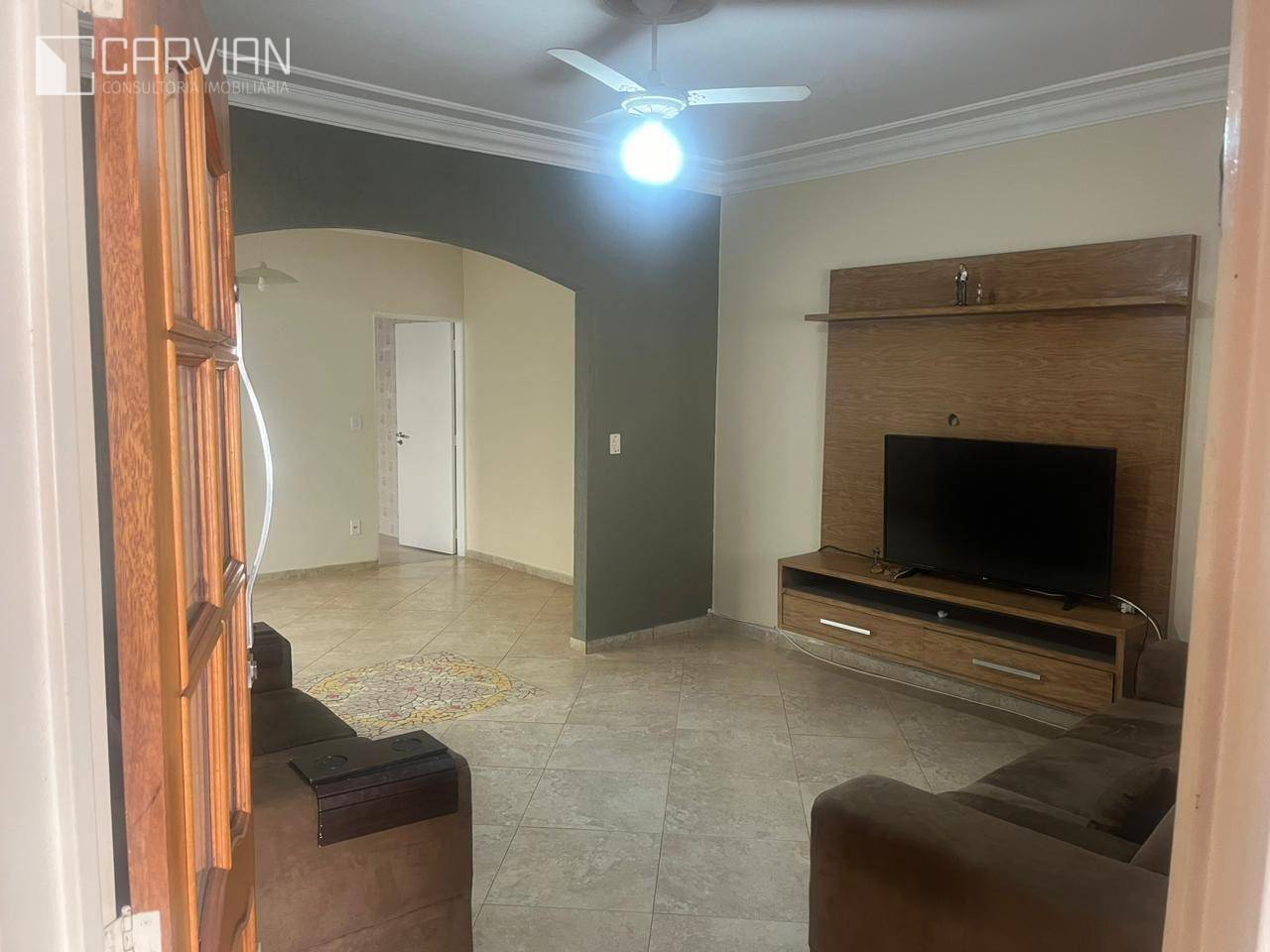 Casa à venda com 3 quartos, 156m² - Foto 2