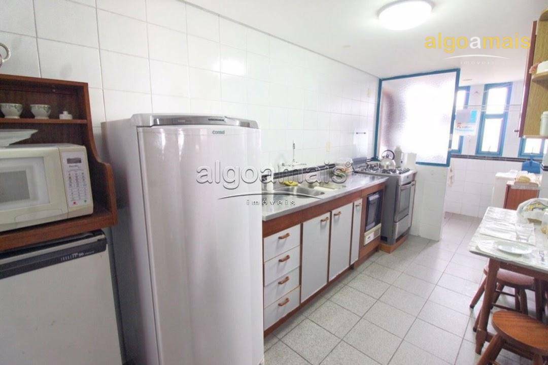 Apartamento à venda com 3 quartos, 160m² - Foto 14