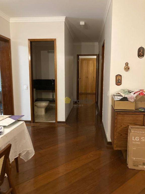 Apartamento à venda com 3 quartos, 139m² - Foto 2