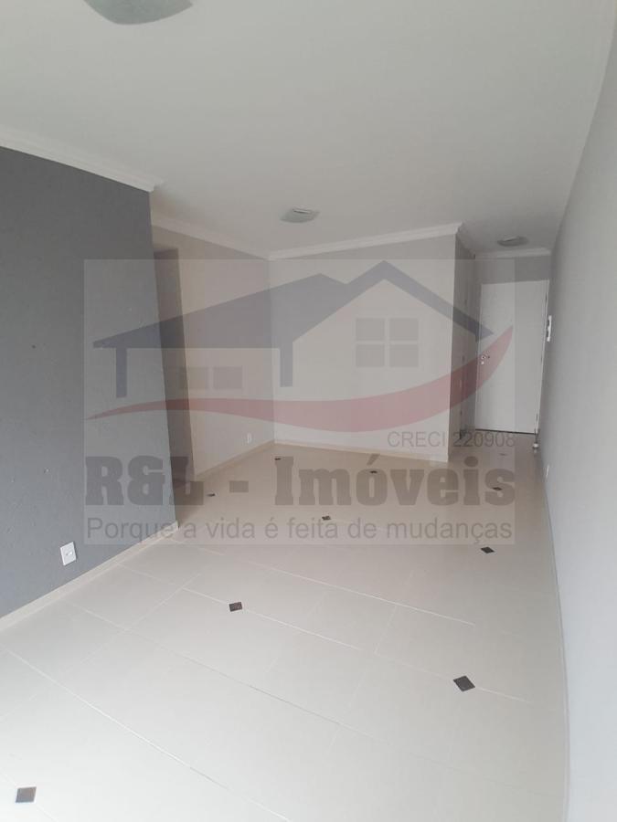 Apartamento à venda com 3 quartos, 61m² - Foto 13