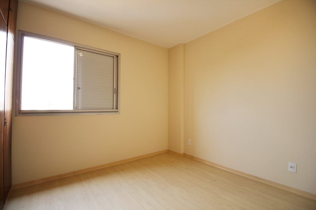 Apartamento à venda com 3 quartos, 75m² - Foto 10