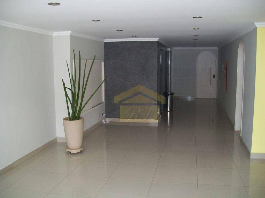 Apartamento à venda com 2 quartos, 70m² - Foto 24