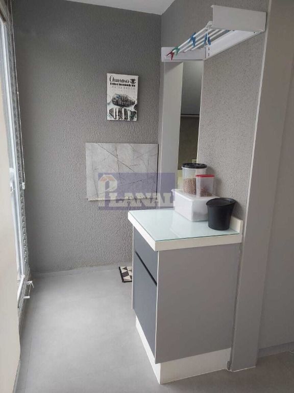 Apartamento à venda com 2 quartos, 63m² - Foto 15