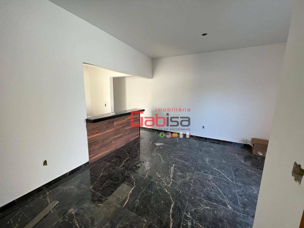 Casa à venda com 3 quartos, 93m² - Foto 4