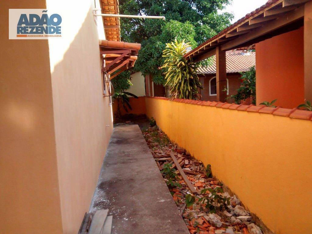 Casa à venda com 2 quartos, 68m² - Foto 12