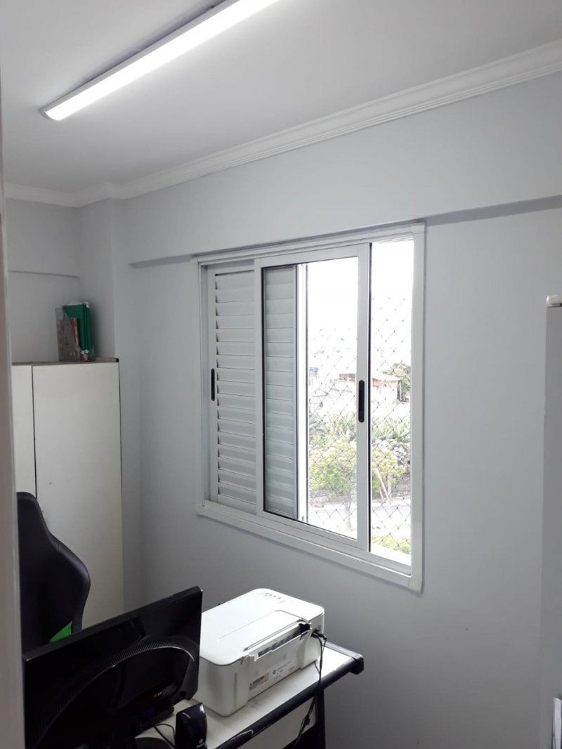 Apartamento à venda com 3 quartos, 64m² - Foto 3