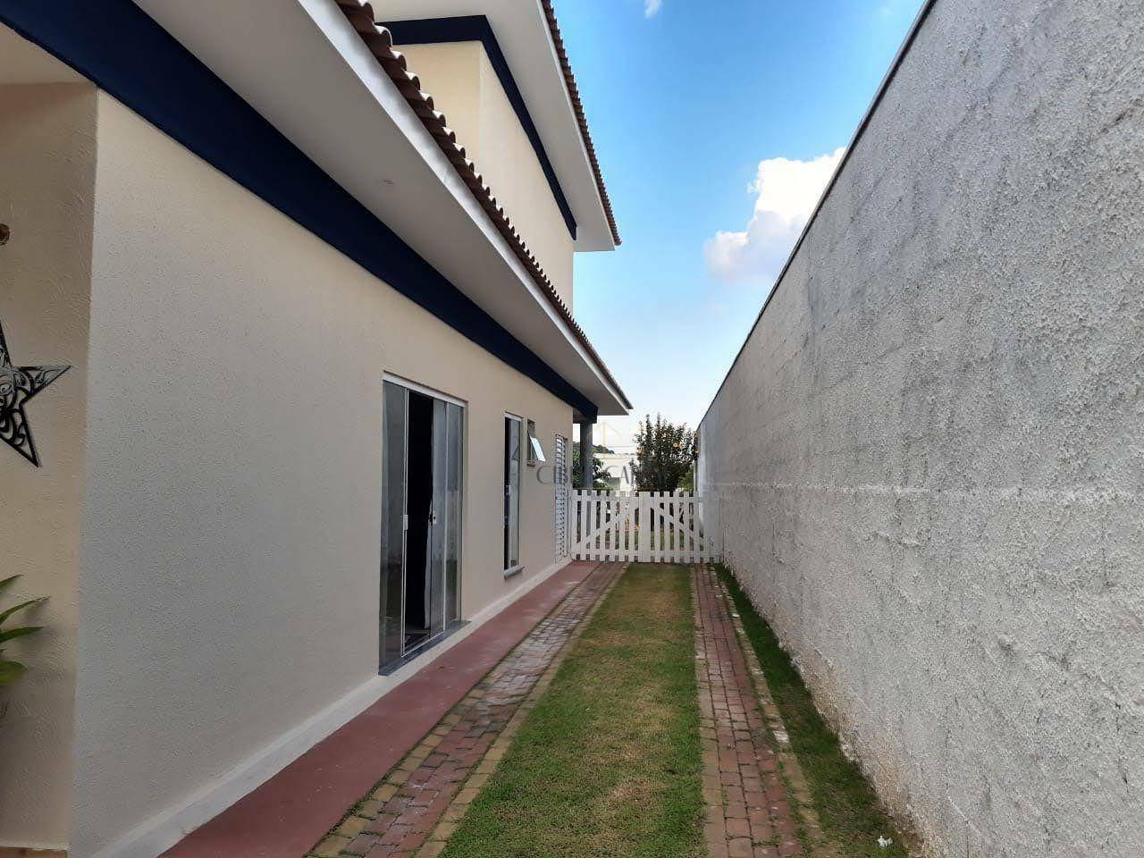 Casa de Condomínio à venda com 3 quartos, 250m² - Foto 27