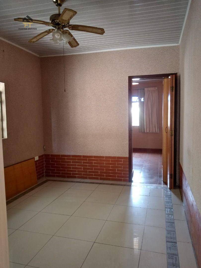 Casa à venda com 1 quarto, 84m² - Foto 4