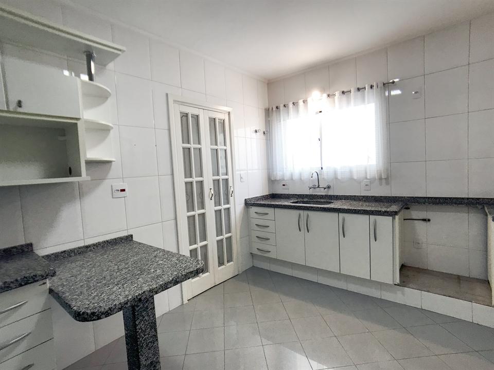 Apartamento para alugar com 3 quartos, 147m² - Foto 8