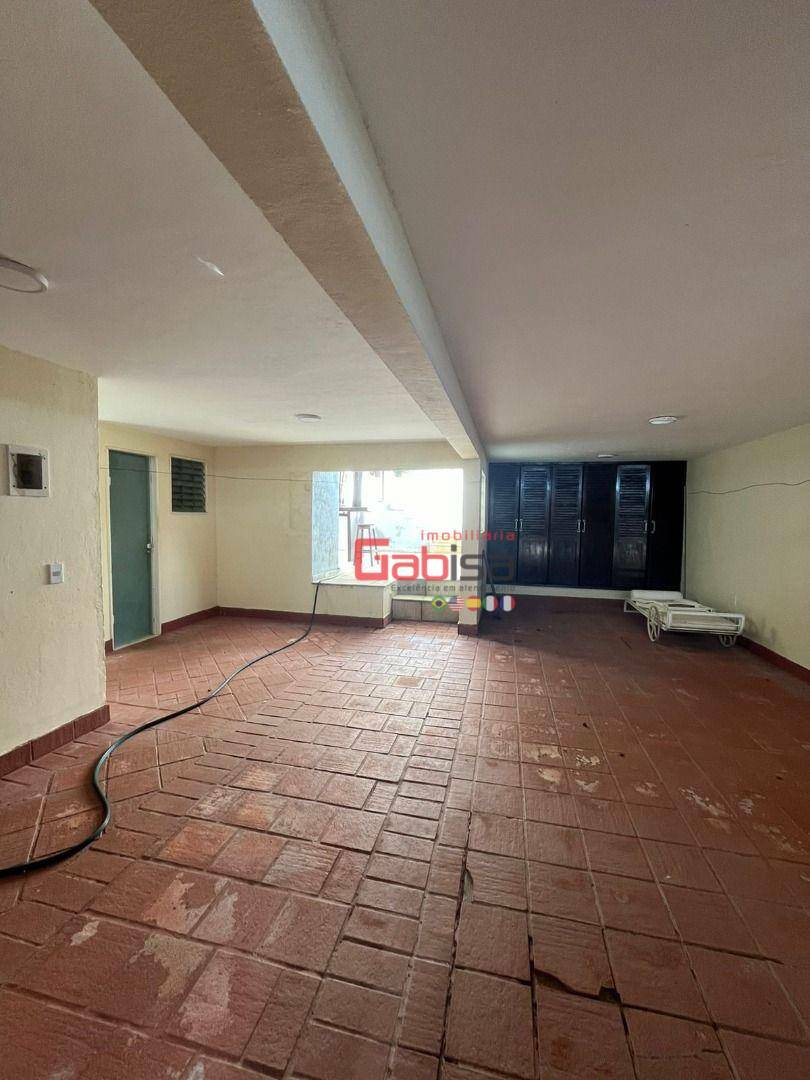 Casa à venda com 4 quartos, 220m² - Foto 37