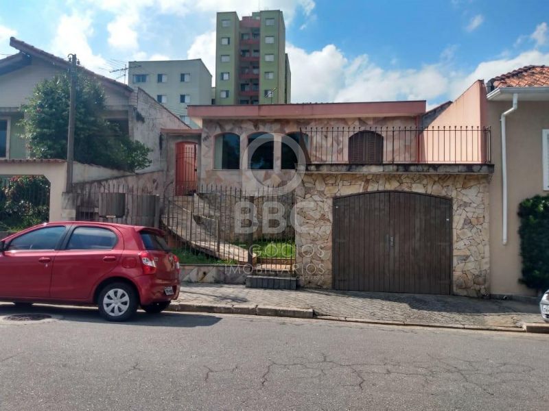 Sobrado à venda com 4 quartos, 224m² - Foto 1