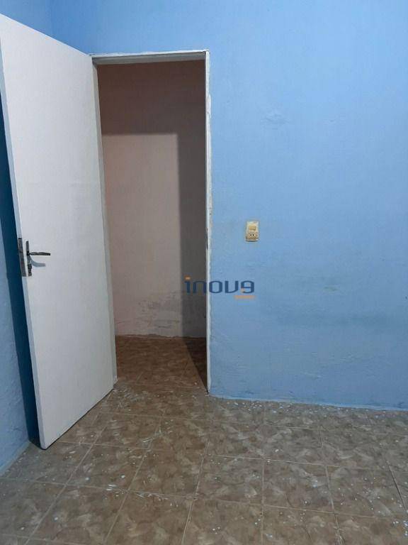 Casa à venda com 3 quartos, 76M2 - Foto 3