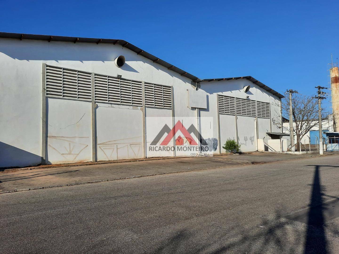 Depósito-Galpão-Armazém para alugar, 2500m² - Foto 35