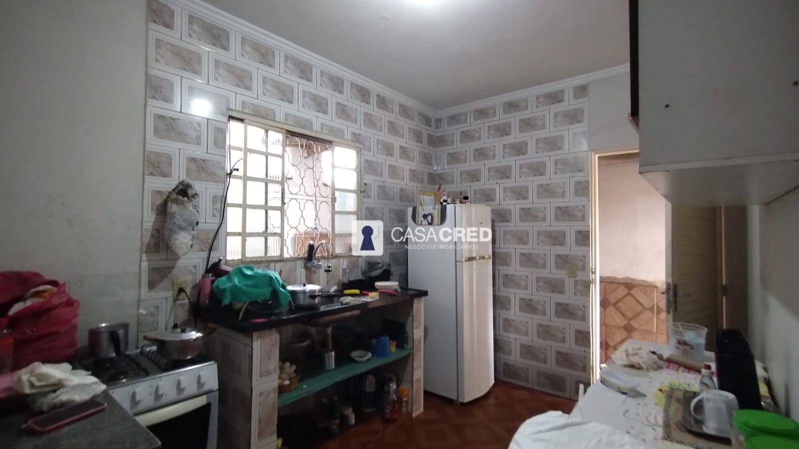 Casa à venda com 2 quartos, 90m² - Foto 5