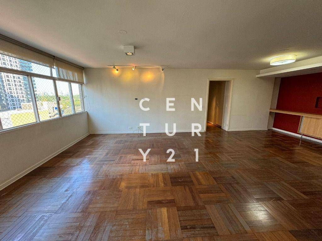 Apartamento à venda com 3 quartos, 160m² - Foto 1