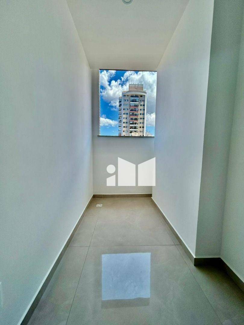 Apartamento à venda com 2 quartos, 80m² - Foto 5