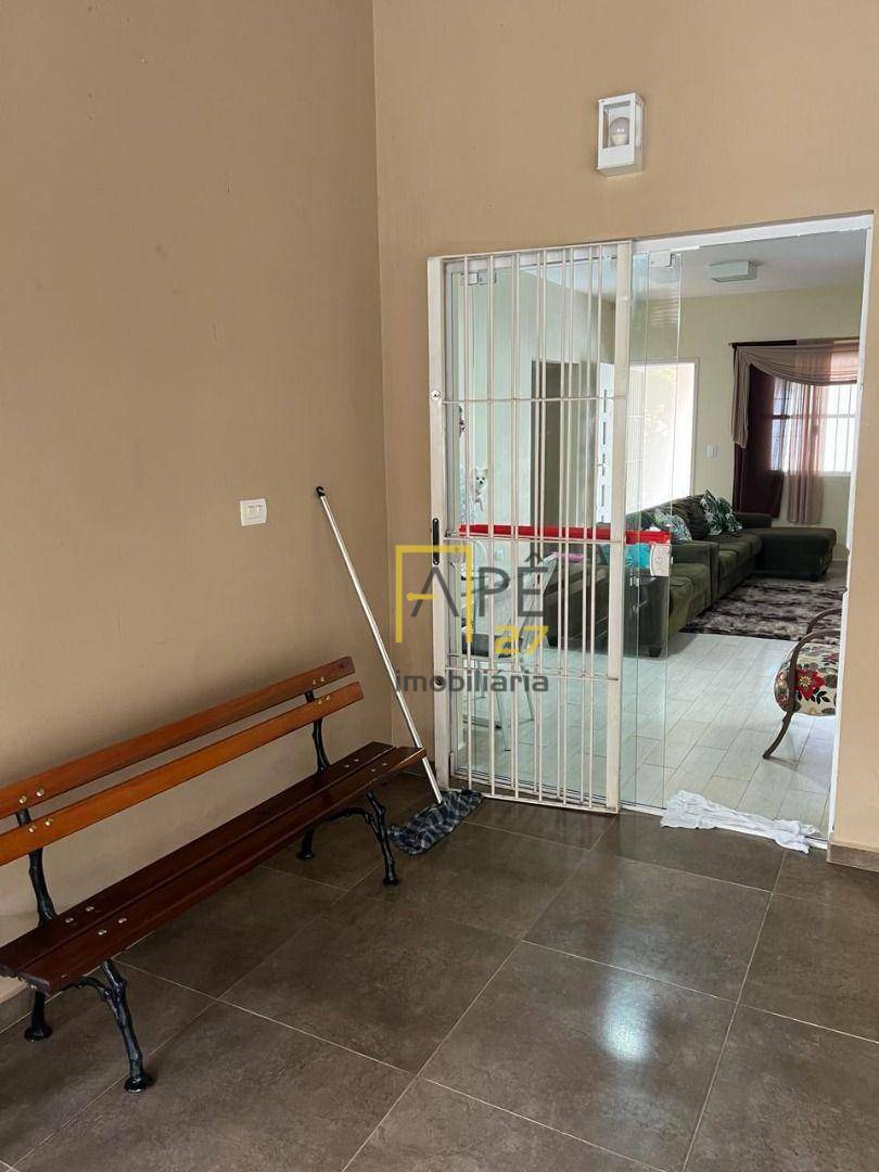 Casa à venda com 3 quartos, 270m² - Foto 16