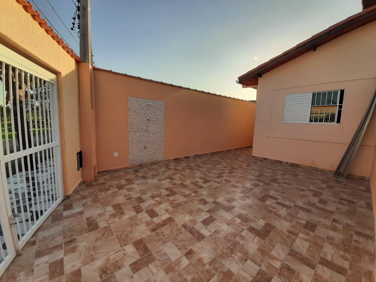 Casa à venda com 3 quartos, 170m² - Foto 1