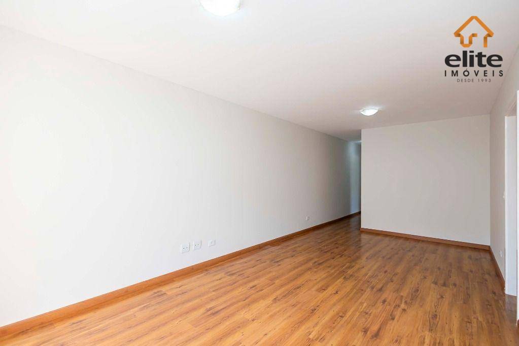 Apartamento para alugar com 3 quartos, 151m² - Foto 18