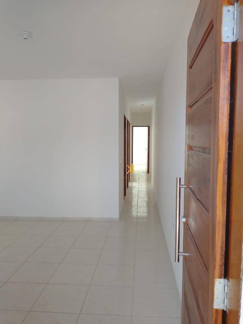 Casa à venda com 3 quartos, 68m² - Foto 10