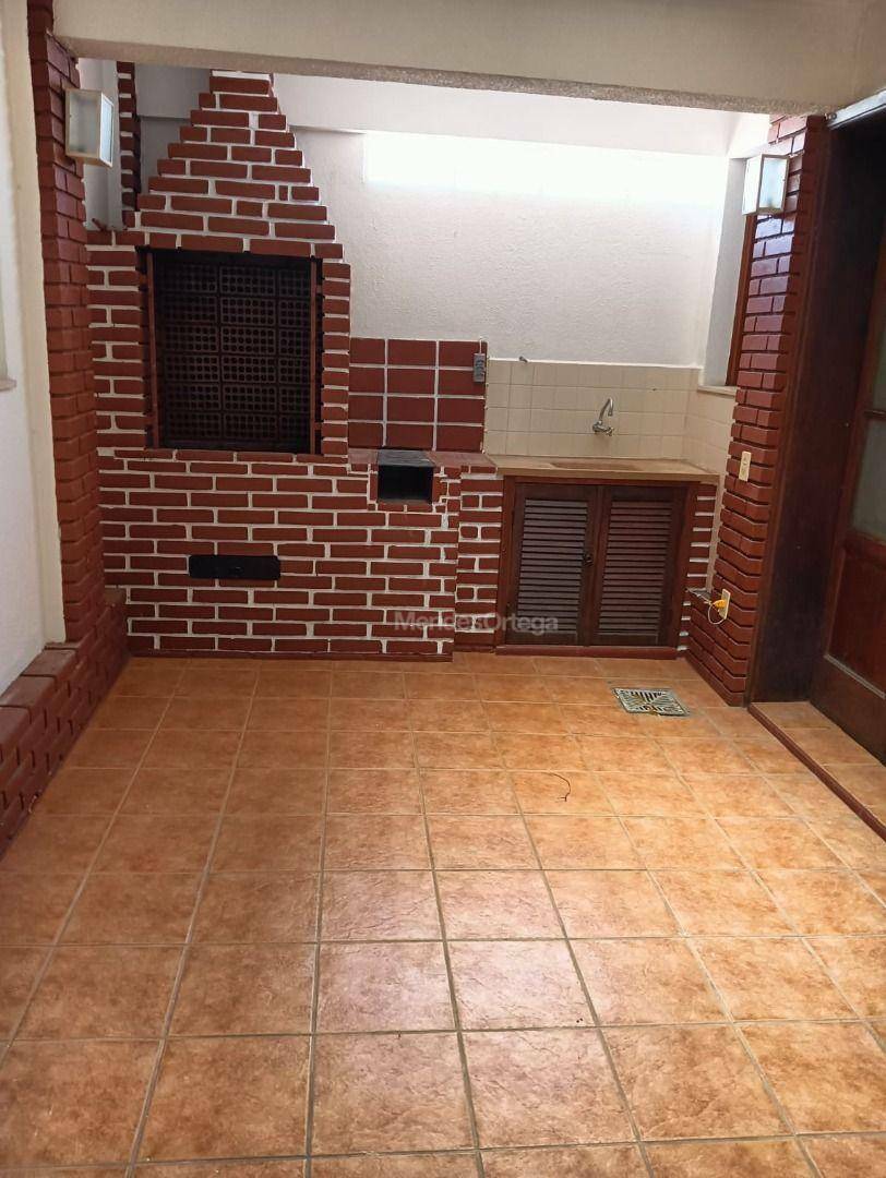 Casa para alugar com 3 quartos, 140m² - Foto 15