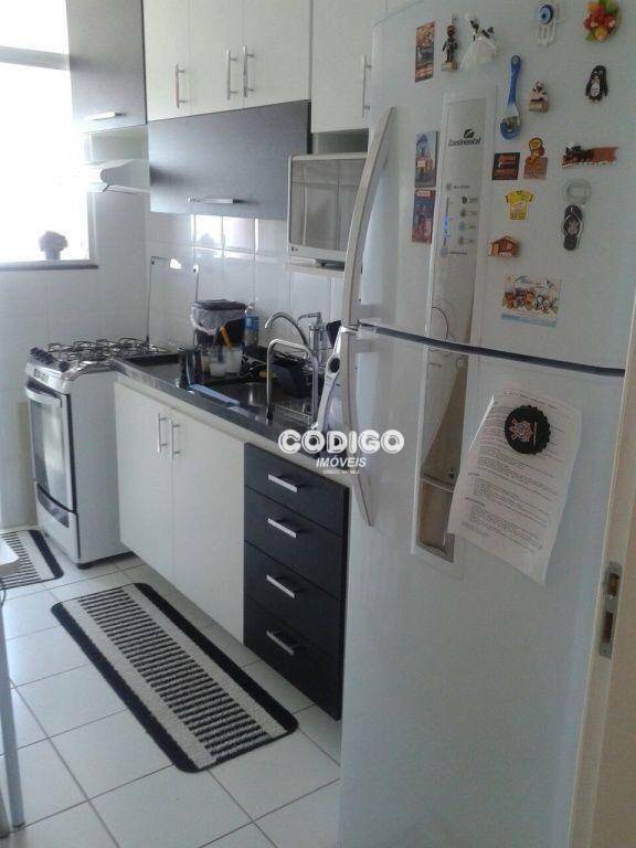 Apartamento à venda com 2 quartos, 64m² - Foto 6