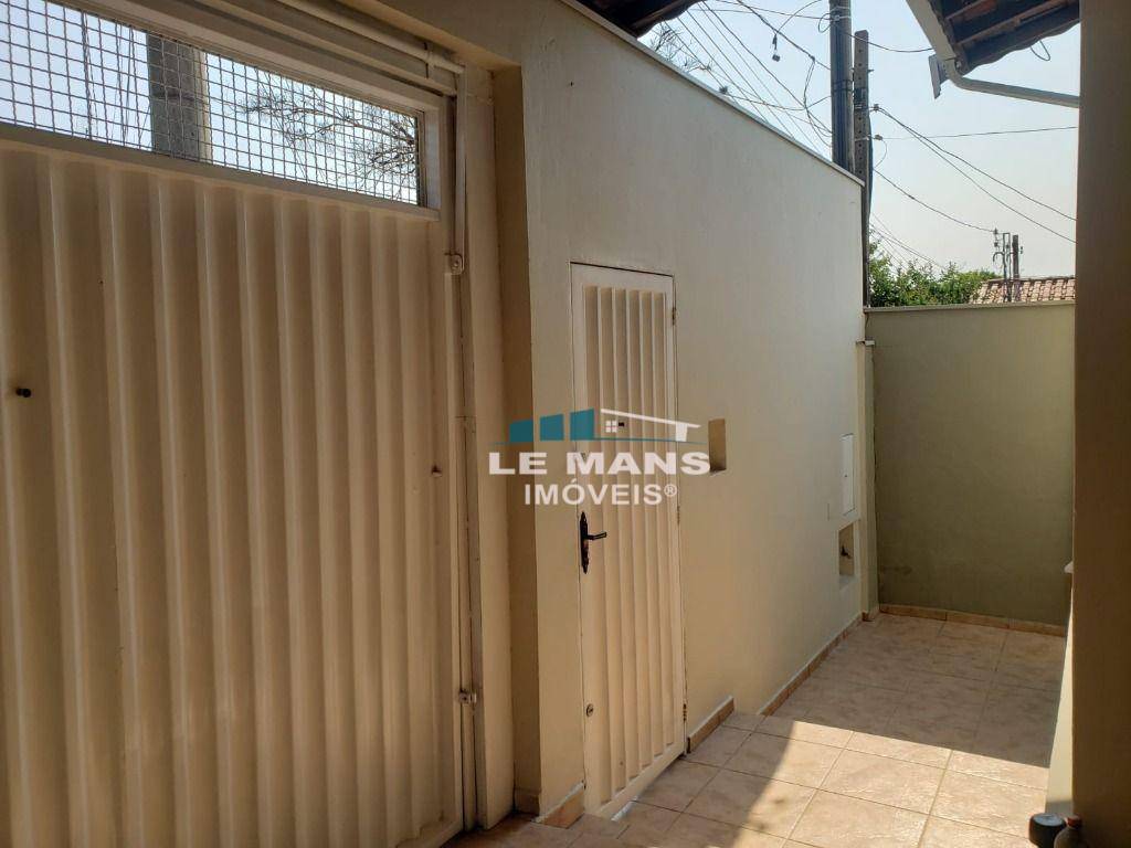 Casa à venda com 2 quartos, 94m² - Foto 4