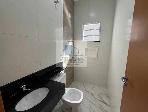 Casa à venda com 2 quartos, 64m² - Foto 12